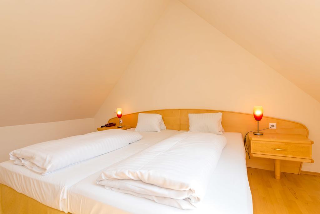 Landhotel Groggerhof Obdach Екстер'єр фото