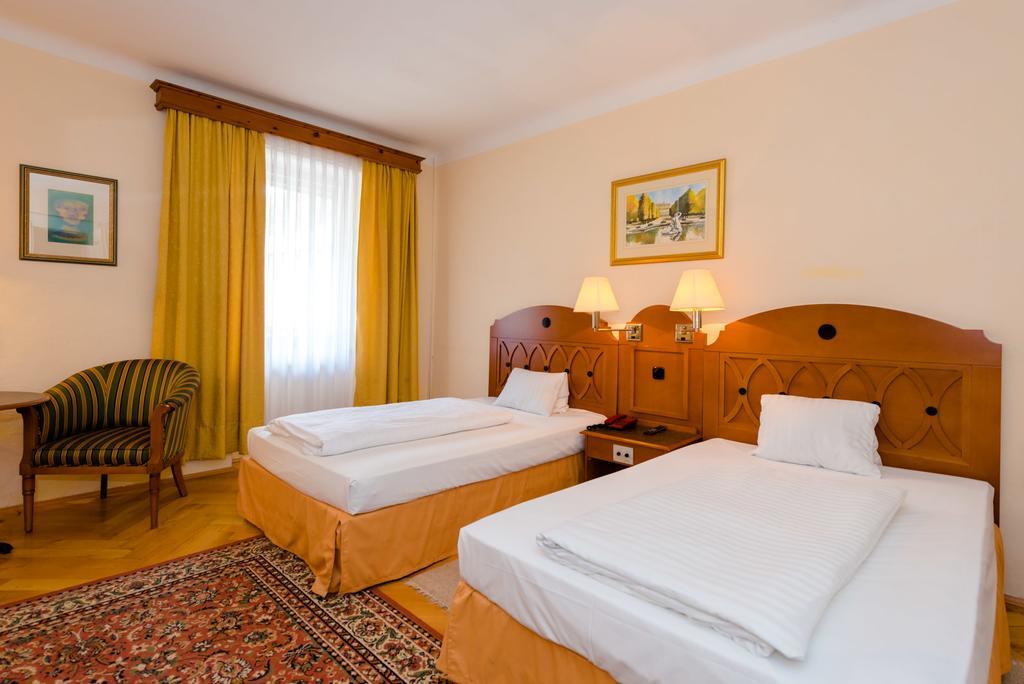 Landhotel Groggerhof Obdach Екстер'єр фото